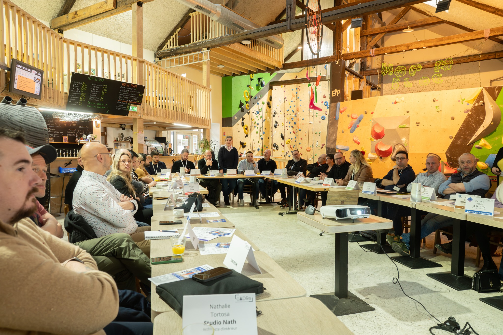 Team building dans les Vosges : une activité sportive et originale chez Hop’n Bloc